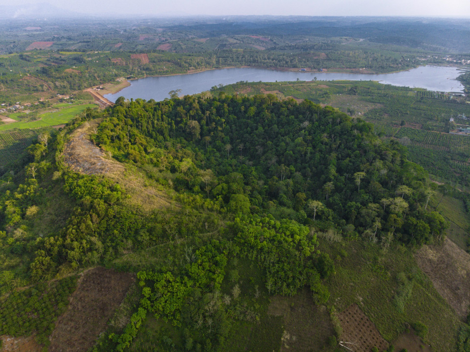 Núi lửa Nâm Gle, xã Thuận An, huyện Đắk Mil, tỉnh Đắk Nông. (Ảnh: TTXVN phát)