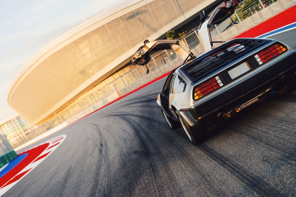 Chiếc xe DeLorean DMC-12 tham dự sự kiện Sochi Autodrom. (Ảnh: Sochi Autodrom)