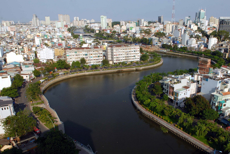 Kênh Nhiêu Lộc-Thị Nghè đã hồi sinh, góp phần mang lại hiệu quả lớn về kinh tế-xã hội và môi trường của thành phố. (Ảnh: Mạnh Linh/TTXVN)