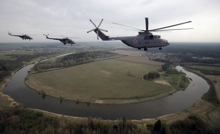 Lực lượng không quân Nga tổng duyệt tại trường bắn Alabino thuộc Khu vực Moskva. (Nguồn: ITAR-TASS)