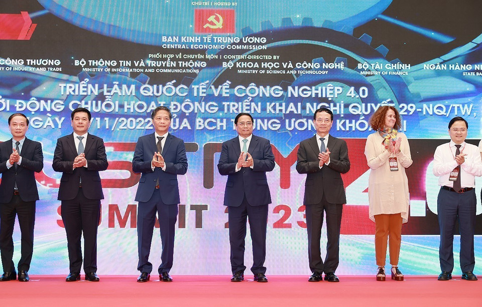 Chiều 14/6/2023, tại Hà Nội, Thủ tướng Phạm Minh Chính dự và phát biểu tại Phiên toàn thể của Diễn đàn cấp cao và Triển lãm Quốc tế về Công nghiệp 4.0 năm 2023. (Ảnh: Dương Giang/TTXVN)