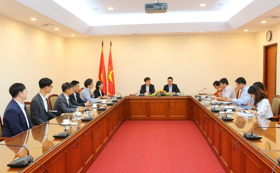 Quang cảnh buổi làm việc về hợp tác trao đổi thông tin giữa TTXVN và Aju News Corporation. (Ảnh: Thành Đạt/TTXVN)