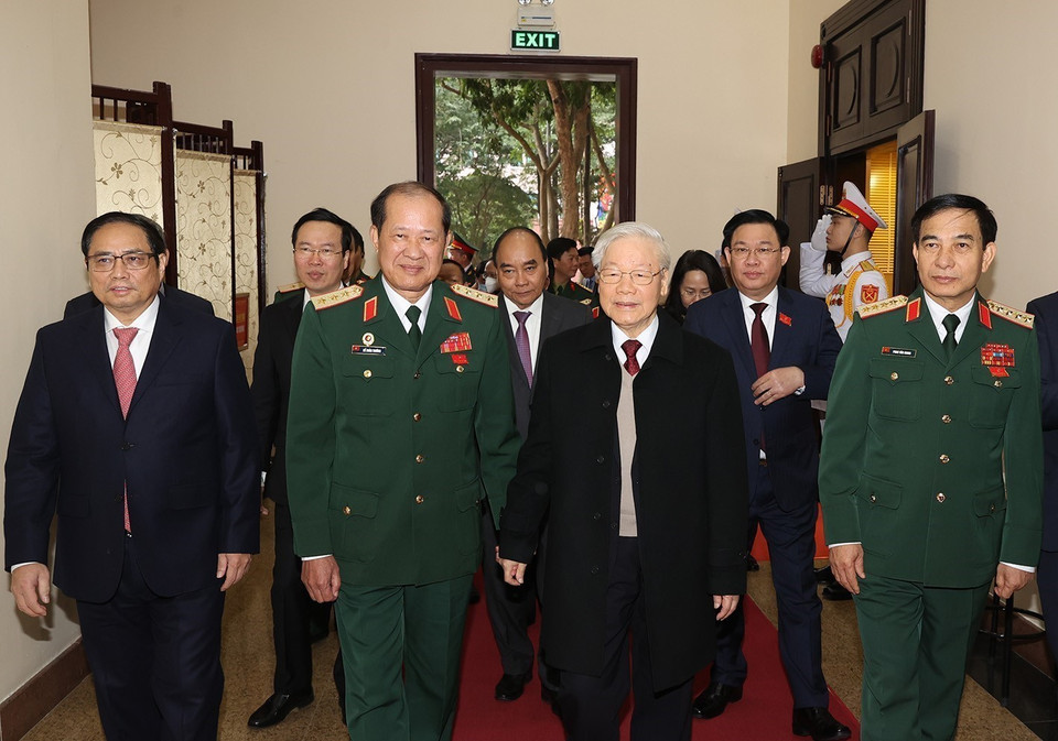 Tổng Bí thư Nguyễn Phú Trọng cùng các đồng chí lãnh đạo Đảng, Nhà nước với đại biểu dự đại hội. (Ảnh: Trí Dũng/TTXVN)