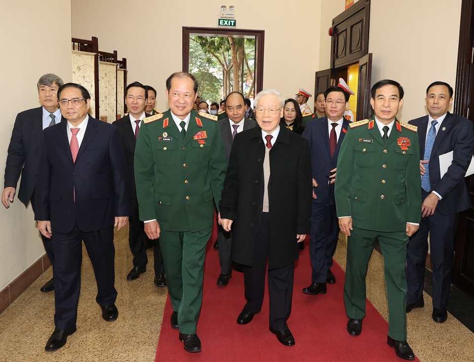 Tổng Bí thư Nguyễn Phú Trọng cùng các đồng chí lãnh đạo Đảng, Nhà nước với đại biểu dự đại hội. (Ảnh: Trí Dũng/TTXVN)