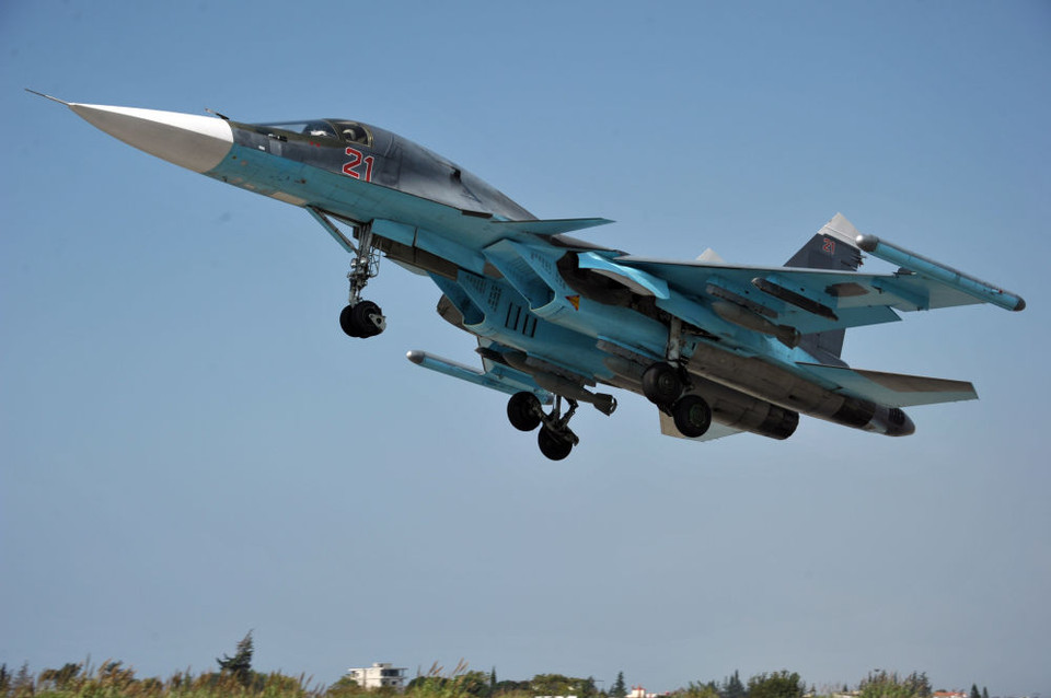 Máy bay Su-34 cất cánh tại sân bay Hmeymim tại Syria. (Ảnh: Sputnik)