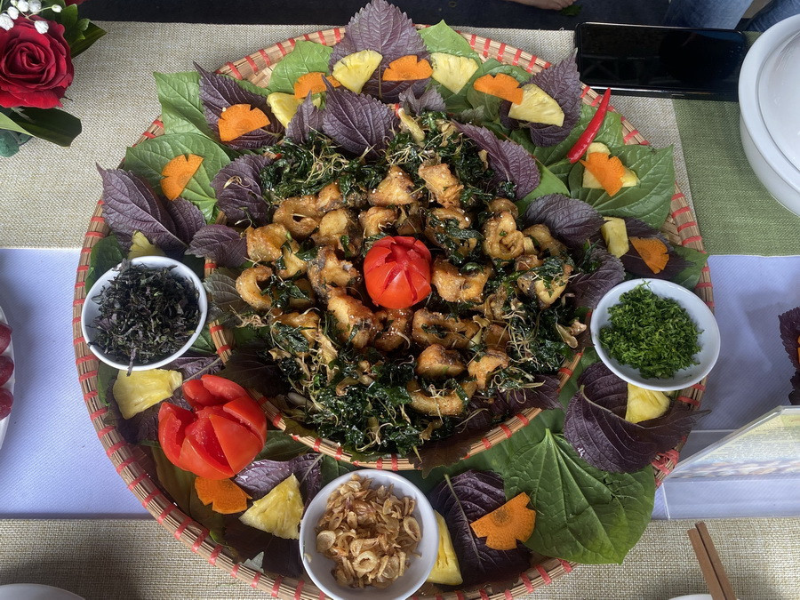 Món ăn tiêu biểu, đặc sắc của đồng bào các dân tộc Hà Giang. (Ảnh: Minh Tâm/TTXVN)