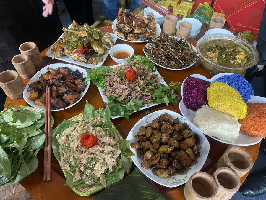 Món ăn tiêu biểu, đặc sắc của đồng bào các dân tộc Hà Giang. (Ảnh: Minh Tâm/TTXVN)