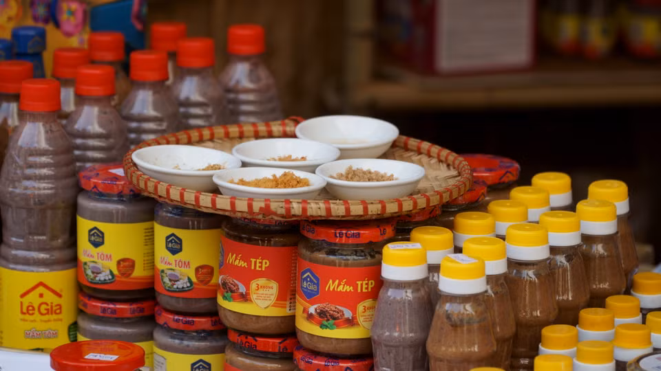 Nhiều loại đặc sản đến từ các vùng miền khác nhau trên toàn quốc. (Ảnh: Vi Diệu/Vietnam+)