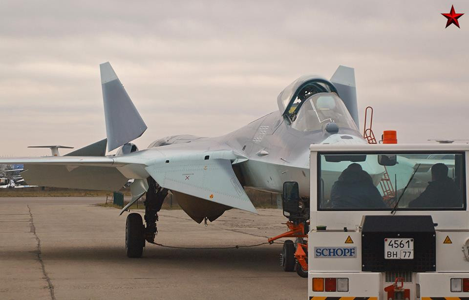 Nguyên mẫu thứ 5 của dòng tiêm kích thế hệ 5 Sukhoi T-50. (Ảnh: Sukhoi)