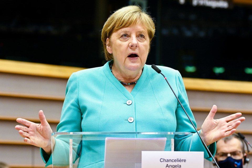 Ngày 8/7/2020, Thủ tướng Đức Angela Merkel trình bày chương trình nghị sự của nước này trên cương vị Chủ tịch luân phiên Hội đồng châu Âu trong cuộc họp đầu tiên tại Nghị viện châu Âu (EP). (Ảnh: THX/ TTXVN)