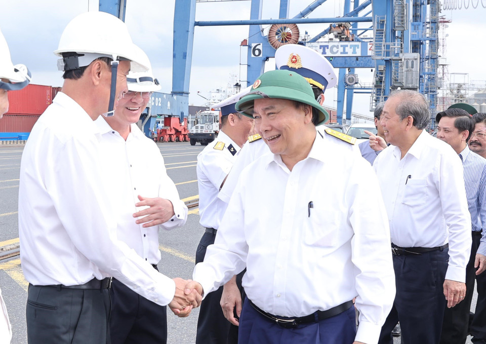 Sáng 20/3/2021, tại Thị xã Phú Mỹ, Thủ tướng Nguyễn Xuân Phúc thăm và làm việc với lãnh đạo tỉnh Bà Rịa-Vũng Tàu. (Ảnh: Thống Nhất/TTXVN)