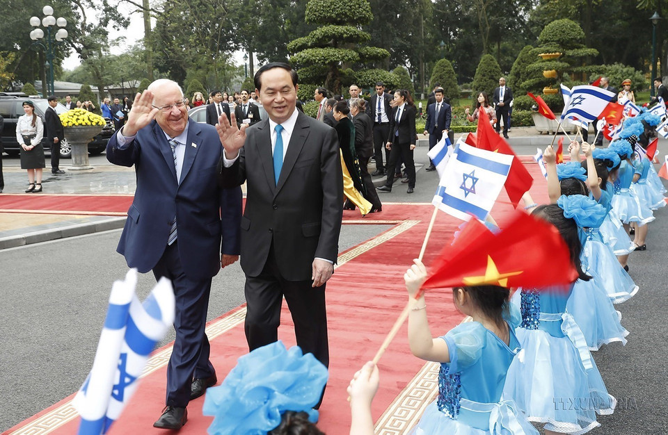 Chủ tịch nước Trần Đại Quang chủ trì lễ đón Tổng thống Israel Reuven Ruvi Rivlin thăm cấp Nhà nước tới Việt Nam từ ngày 19-25/3/2017. (Ảnh: Nhan Sáng/TTXVN)