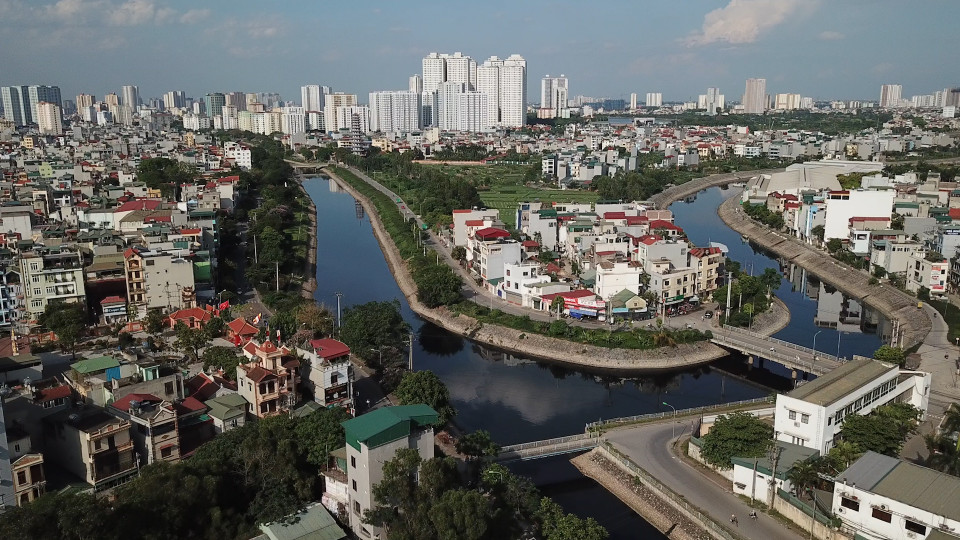 Quang cảnh đoạn sông Tô Lịch tại ngã ba Kim Giang. (Ảnh: Hào Nguyễn/Vietnam+)
