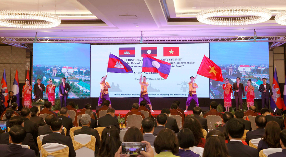 Chương trình văn nghệ chào mừng Hội nghị. (Ảnh: Doãn Tấn/TTXVN)