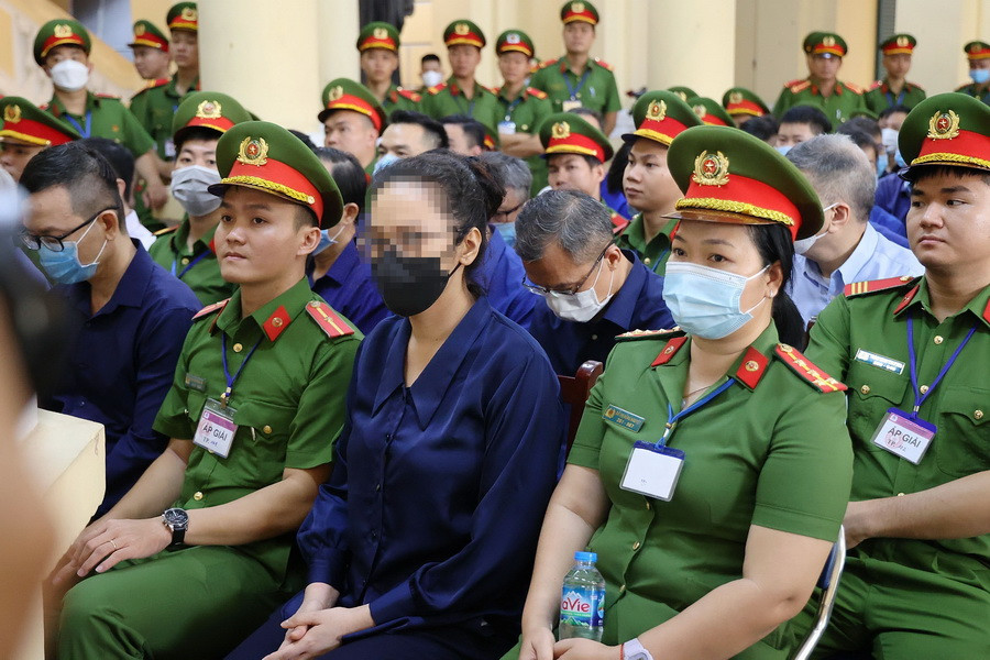 Bị cáo Trương Huệ Vân (cháu bà Trương Mỹ Lan) tại phiên xét xử. (Ảnh: Thanh Vũ/TTXVN)