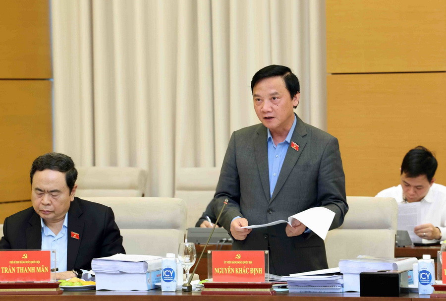 Phó Chủ tịch Quốc hội Nguyễn Khắc Định phát biểu ý kiến. (Ảnh: Nhan Sáng/TTXVN)