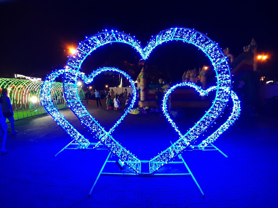 Sự kiện diễn ra từ 16 giờ 30 đến 23 giờ hàng ngày, từ ngày 12-18/9. (Ảnh: Ánh Tuyết/TTXVN)