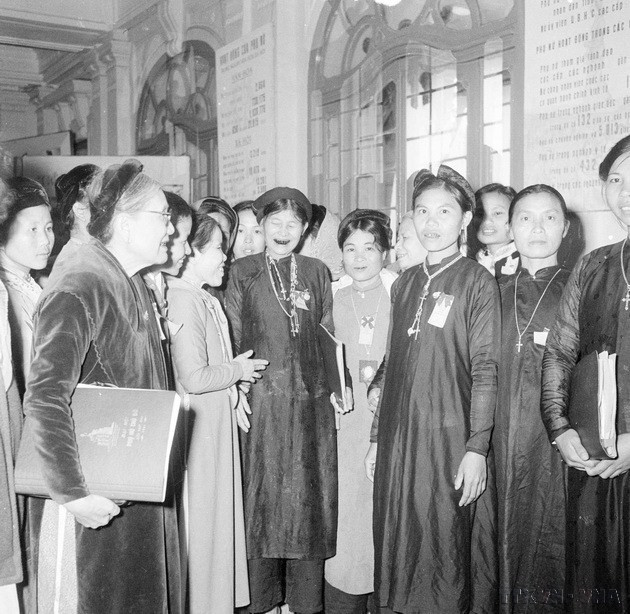 Các đại biểu phụ nữ dự Đại hội đại biểu Phụ nữ toàn quốc lần thứ III (8-13/3/1961). (Ảnh: TTXVN)