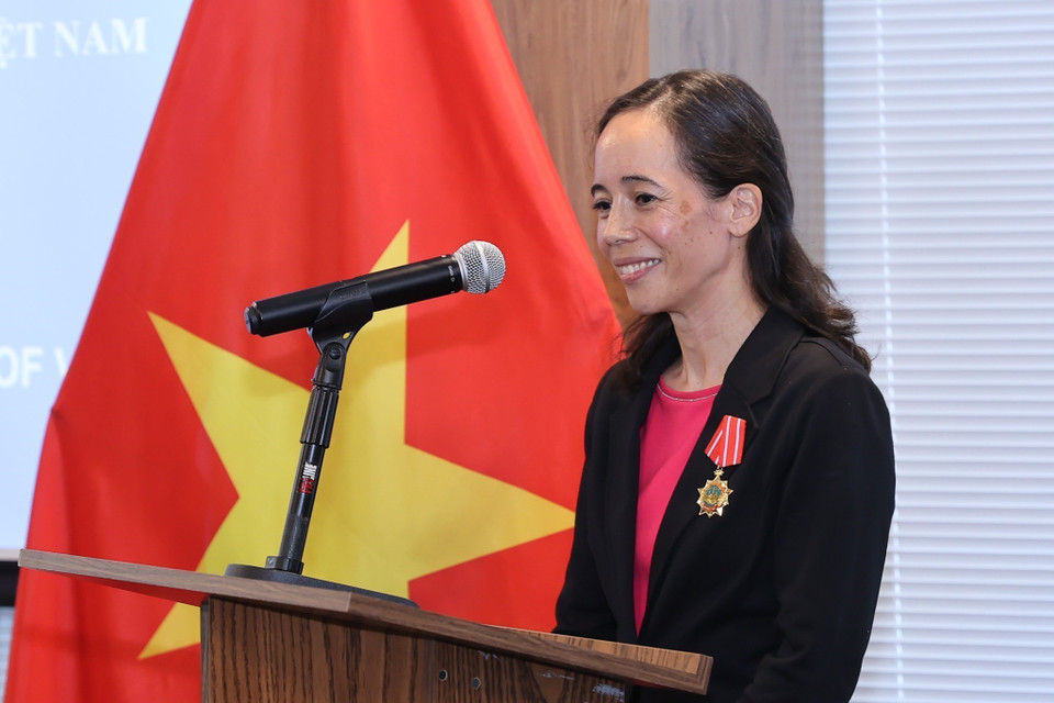 Bà Aurélia Nguyen, Giám đốc Chiến lược của GAVI phát biểu. (Ảnh: Dương Giang/TTXVN)