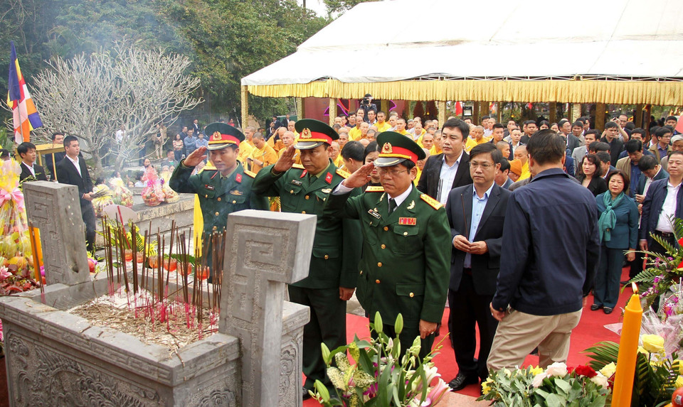 Ngày 14/12/2019, tại khu vực Tượng đài Thanh niên xung phong, xã Sơn Trạch, huyện Bố Trạch, Ủy ban nhân dân tỉnh Quảng Bình tổ chức Đại lễ cầu siêu anh linh các Anh hùng, liệt sỹ đã hy sinh trên tuyến Đường 20 Quyết Thắng trong cuộc kháng chiến chống Mỹ, cứu nước. (Ảnh: Văn Tý/TTXVN)