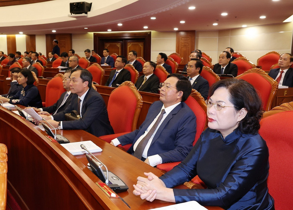 Các đại biểu dự phiên bế mạc Hội nghị lần thứ 9 Ban Chấp hành Trung ương Đảng khóa XIII. (Ảnh: Trí Dũng/TTXVN)