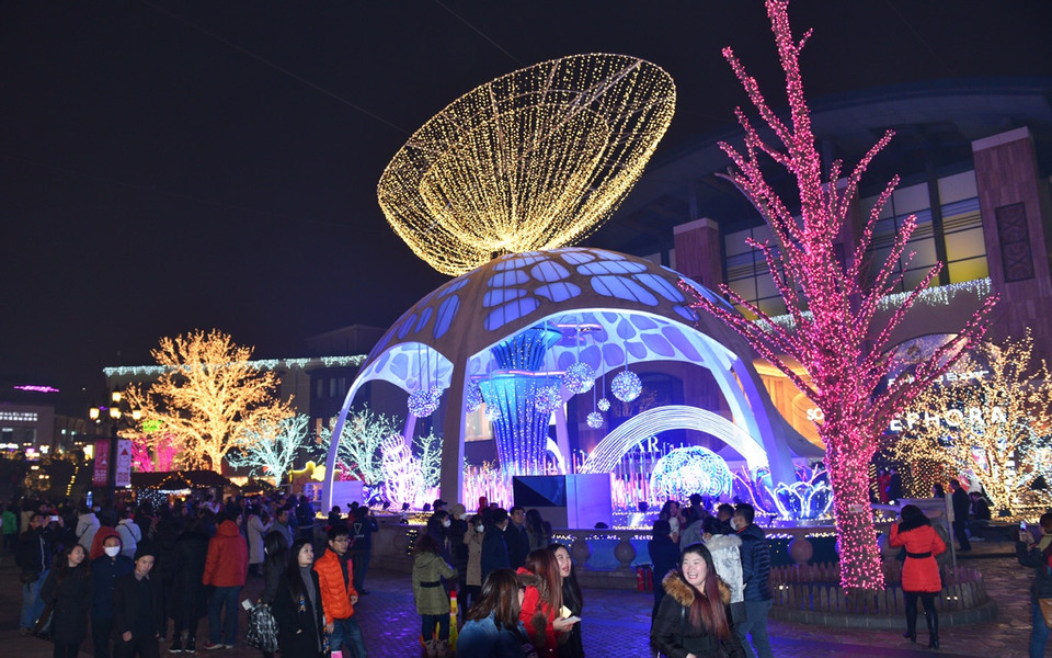 Lễ hội ánh sáng tại Trung tâm thương mại SOLANA ở Bắc Kinh. (Ảnh: Tường Thu/Vietnam+)