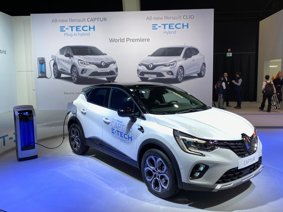 Captur E-Tech - bước tiến của Renault trong dòng xe hybrid sạc điện PHEV. (Ảnh: Fleet Europe)