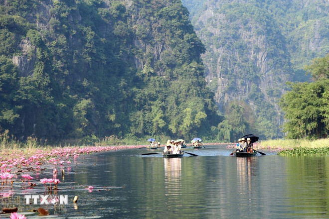 ttxvn-ninh-binh-du-lihch.jpg