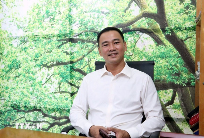 Ông Lư Nguyễn Xuân Vũ, Tổng Giám đốc Tập đoàn Xuân Nguyên, Chủ tịch Hội Doanh nhân Thành phố Hồ Chí Minh đóng góp ý kiến cho dự thảo văn kiện. (Ảnh: Xuân Anh/TTXVN) ttxvn-gop-y-du-thao2.jpg