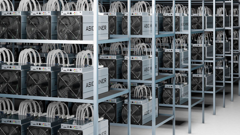 Một hệ thống thiết bị đào tiền kỹ thuật số. Công ty của Halliburton chuyên kinh doanh các thiết bị như thế này. (Ảnh: Canva)