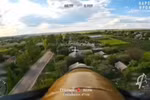 Hình ảnh "nét căng" ghi lại khoảnh khắc drone FPV Nga đánh trúng xe chở đầy lính Ukraine