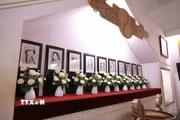 Hình ảnh chân dung 10 cô gái Ngã ba Đồng Lộc được trưng bày trang trọng tại Nhà truyền thống trong Khu di tích. (Ảnh: Hữu Quyết/TTXVN)