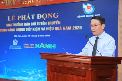 Ông Nguyễn Đức Lợi, Phó Chủ tịch Thường trực Hội Nhà báo Việt Nam phát biểu tại lễ phát động. (Ảnh: Minh Quyết/TTXVN)