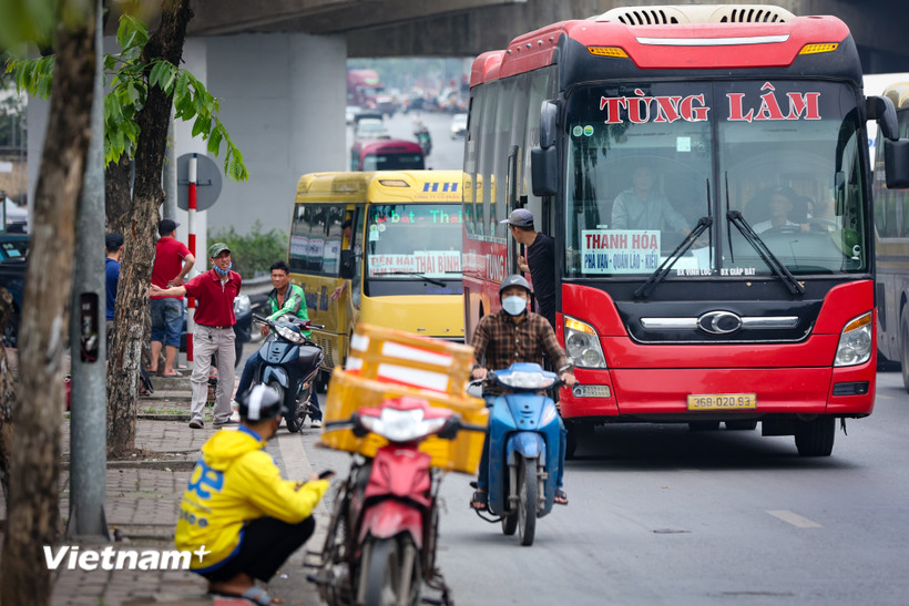 Hiệp hội Vận tải ôtô Việt Nam vừa góp ý về độ tuổi lái xe, trừ điểm giấy phép lái xe cũng như thời gian học và thi lại bằng lái. (Ảnh: Hoài Nam/Vietnam+)
