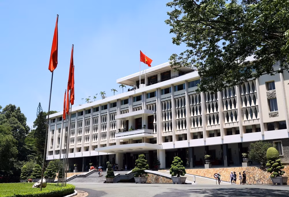 vna-potal-thanh-pho-ho-chi-minh-la-1-trong-10-diem-den-tuyet-voi-nhat-o-chau-a-6666854.jpg
