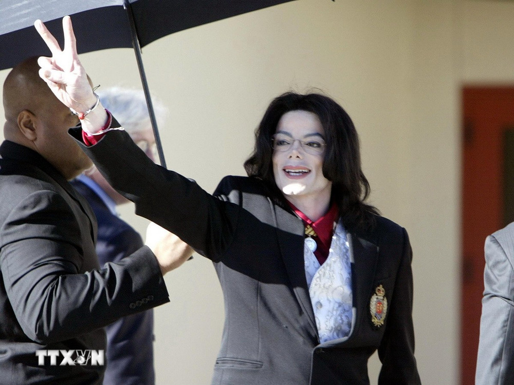 Sự thật về màu da của Michael Jackson và bệnh bạch biến | Vietnam+  (VietnamPlus)