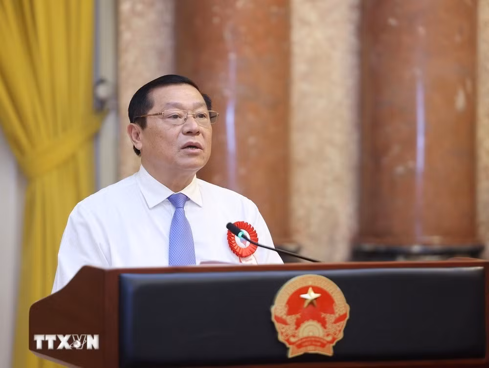 ttxvn-chu-tich-nuoc-luong-cuong-gap-mat-cac-nha-bao-tieu-bieu-toan-quoc-8102669-6.jpg