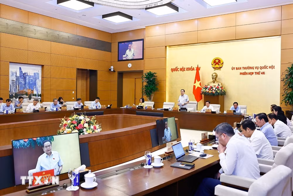 ttxvn-be-mac-phien-hop-thu-46-cua-uy-ban-thuong-vu-quoc-hoi-8083890-3.jpg
