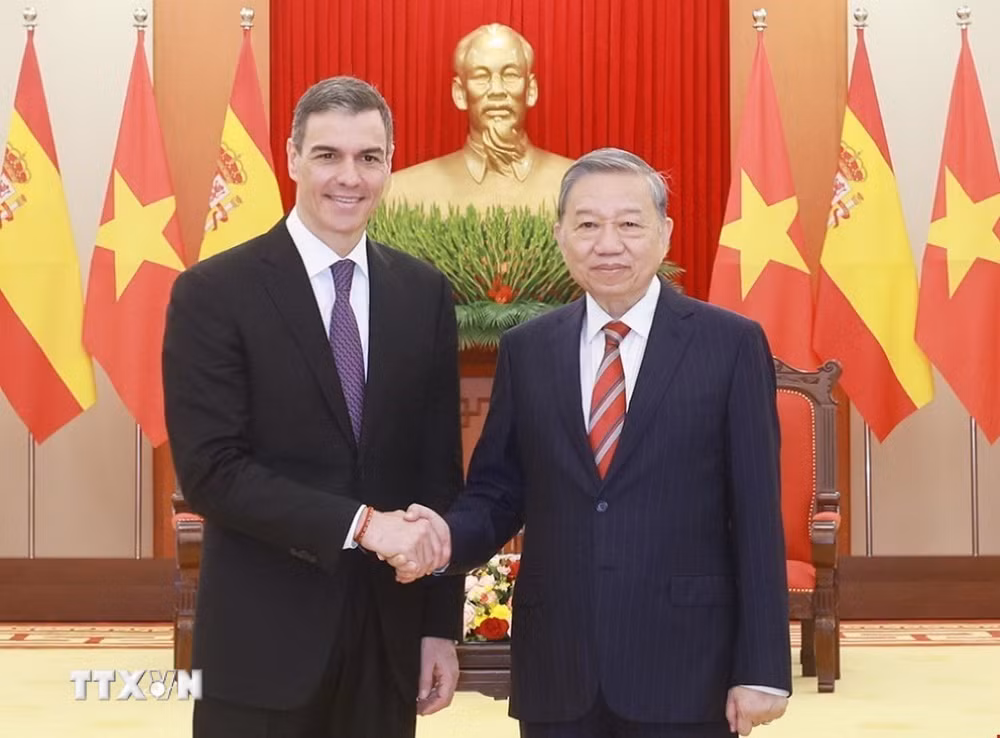 ttxvn-tong-bi-thu-to-lam-tiep-thu-tuong-tay-ban-nha-7961819-resize-5.jpg