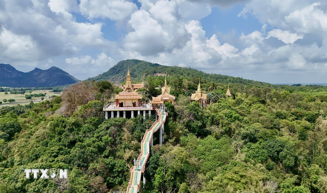 ttxvn-1703-chua-ta-pa-an-giang-6.jpg