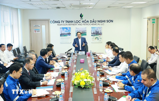 ttxvn-2903-thu-tuong-nha-may-loc-hoa-dau-nghi-son-3.jpg