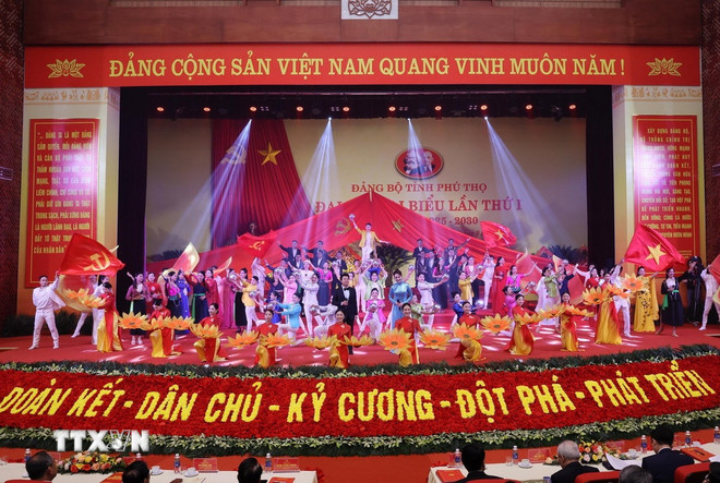 មហាសន្និបាតគណៈប្រតិភូខេត្ត Phu Tho លើកទី១ អាណត្តិ ២០២៥-២០៣០។ (រូបថត៖ Lam Khanh/VNA) ttxvn-3009-chu-tich-nuoc-dai-hoi-dang-tinh-phu-tho-8.jpg