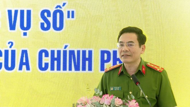 Đại tá Đỗ Hoài Nam, Phó Giám đốc Công an tỉnh Ninh Bình phát biểu tại hội nghị. (Nguồn: Công an tỉnh Ninh Bình) 3107-pho-giam-doc-cong-an-ninh-binh-2.jpg