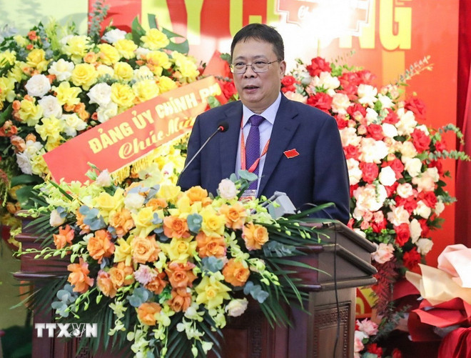 Ủy viên Trung ương Đảng, Bí thư Đảng ủy Viện Hàn lâm khoa học và công nghệ Việt Nam Châu Văn Minh phát biểu. (Ảnh: Khánh Hòa/TTXVN) ttxvn-2907-vien-han-lam-khoa-hoc-cong-nghe-3.jpg