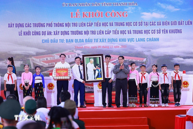ttxvn-0911-thu-tuong-truong-noi-tru-bien-gioi-thanh-hoa-9.jpg