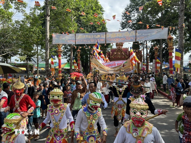 Lễ hội mang đậm bản sắc văn hóa của dân tộc Khmer. (Ảnh: TTXVN phát) ttxvn-2806-du-lich-bac-lieu-khmer-2.jpg
