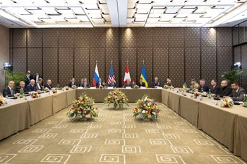 Quang cảnh vòng đàm phán 3 bên giữa Nga, Mỹ và Ukraine tại Geneva, Thụy Sĩ, ngày 17/2/2026. (Ảnh: THX/TTXVN)