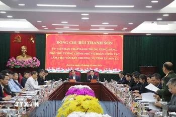 Quang cảnh buổi làm việc. (Ảnh: Nguyễn Cường/TTXVN)