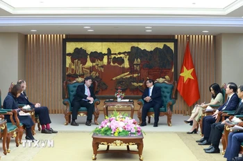 Thủ tướng Phạm Minh Chính tiếp Đại sứ Cộng hòa Áo tại Việt Nam Philipp Agathonnos. (Ảnh: Dương Giang/TTXVN)