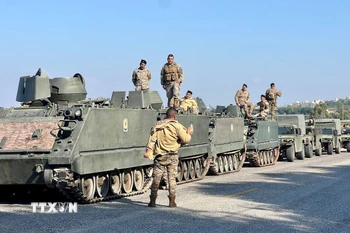 Binh sỹ Liban chuẩn bị triển khai tới khu vực biên giới phía Nam sau khi quân đội Israel rút quân, ngày 7/1/2025. (Ảnh: THX/TTXVN)